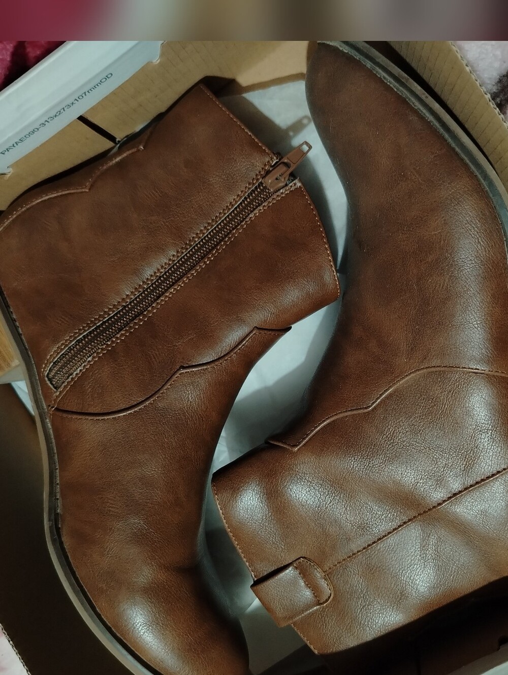 Woman's Brown Faux Leather Ankle Boots with Side Zip 8.5